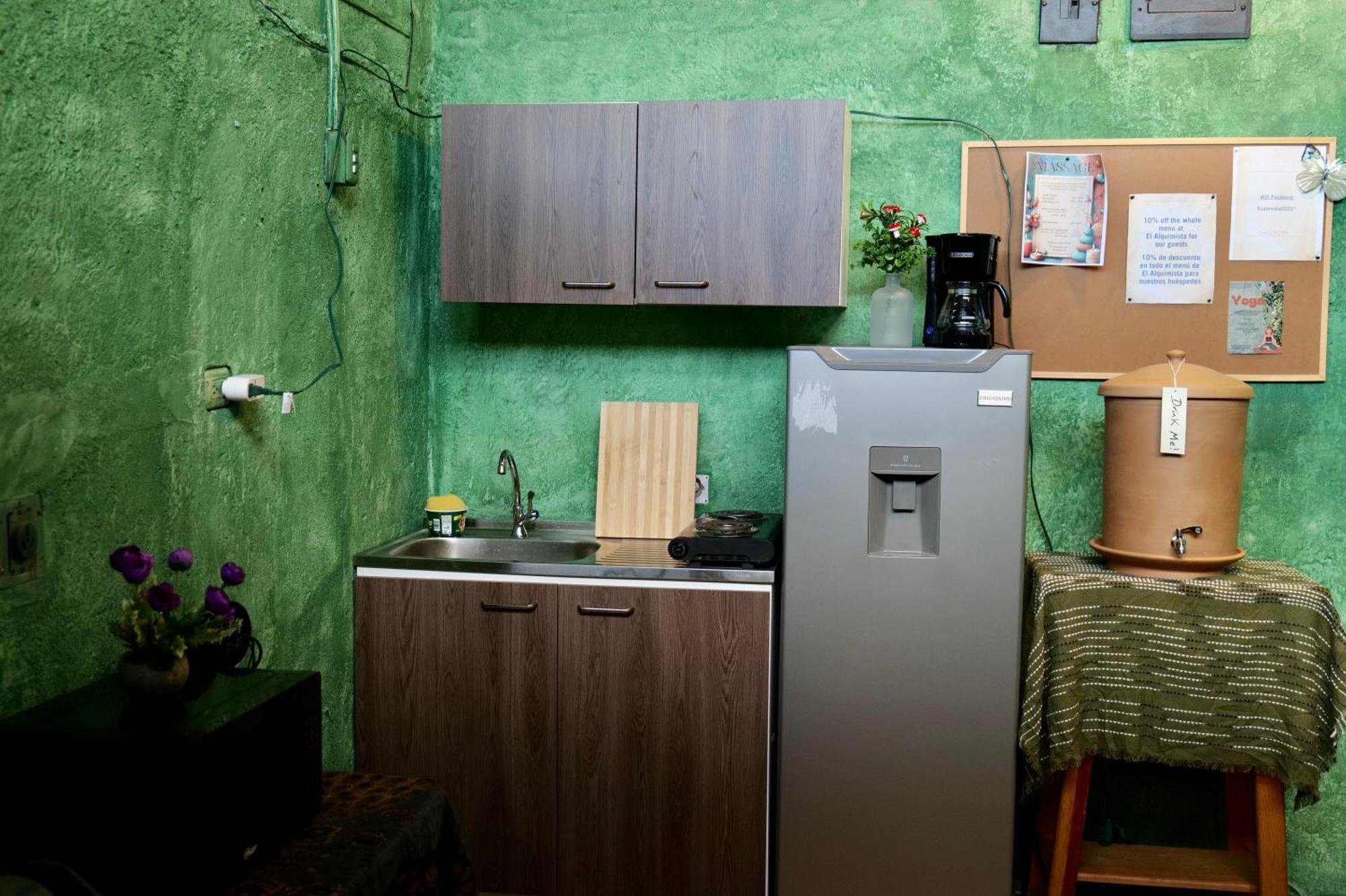 Wonderland Hostel Antigua Ngoại thất bức ảnh