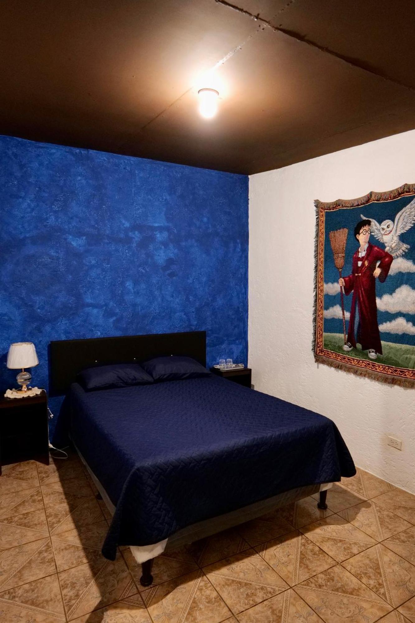 Wonderland Hostel Antigua Ngoại thất bức ảnh