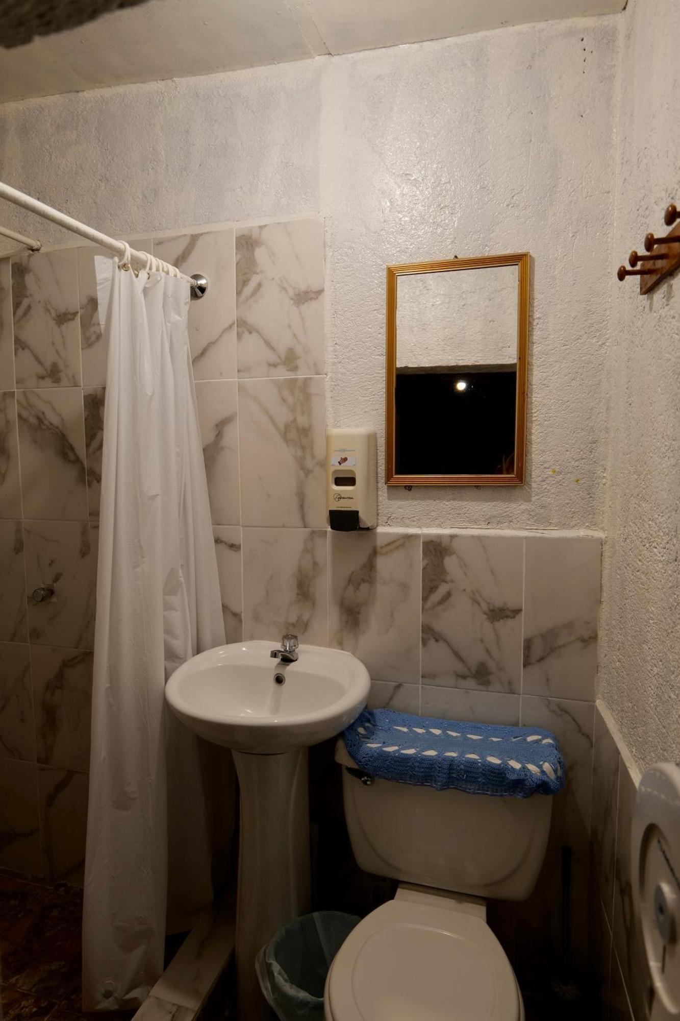 Wonderland Hostel Antigua Ngoại thất bức ảnh